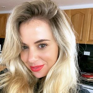 Meet your Posher, Marisa